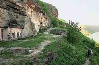 Istoria mănăstirii stîncoase "Ţîpova"